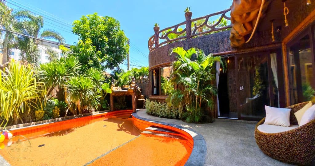 MANJILAND Luxury Pool Villa Pattaya Walking Street — thumbnail 5
