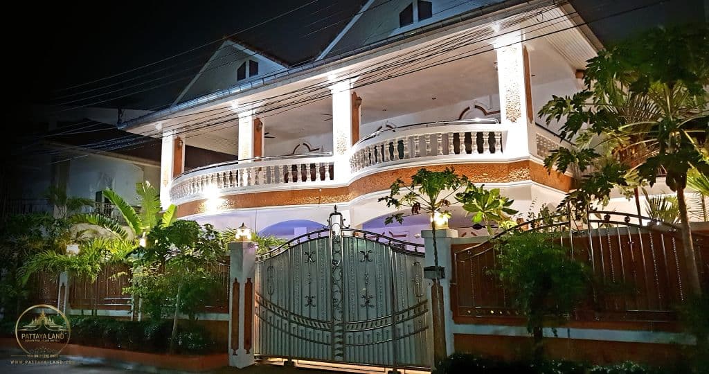 JOOPLAND Luxury Villa Pool Pattaya Walking Street — thumbnail 18