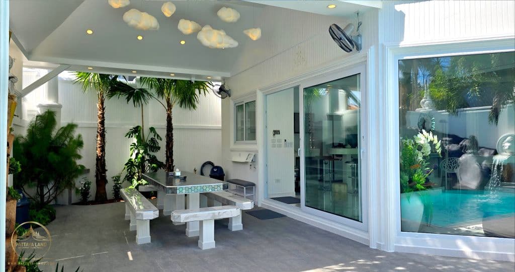 NEBULAND Luxury Pool Villa Pattaya Walking Street — photo 1
