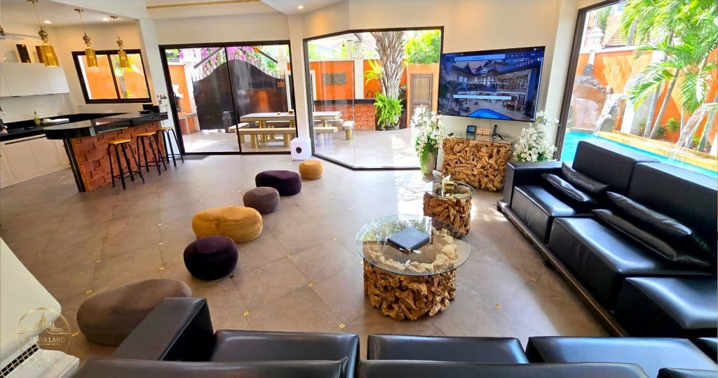 TUCHELAND Luxury Pool Villa Pattaya Walking Street — photo 3