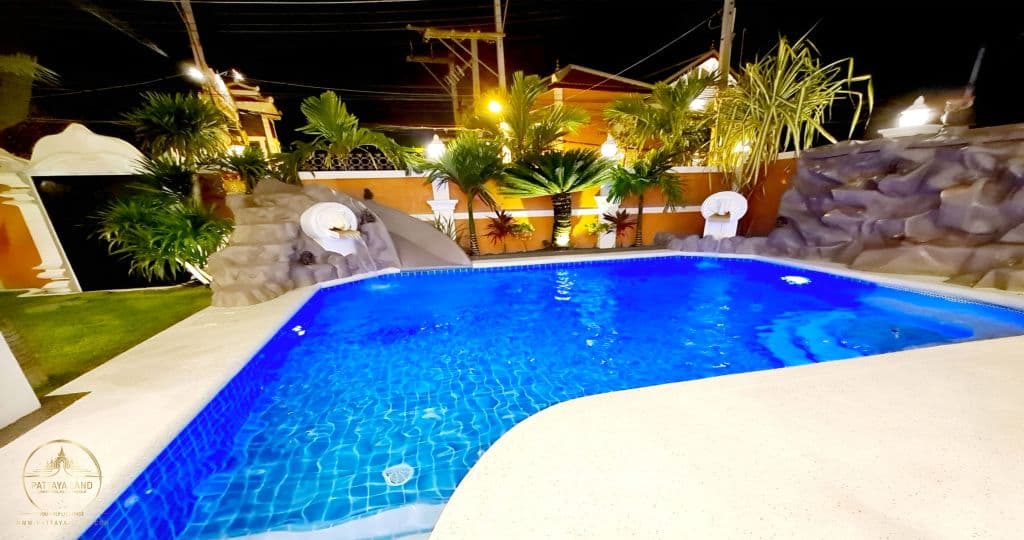 IZZYLAND Luxury Pool Villa Pattaya Walking Street — photo 8