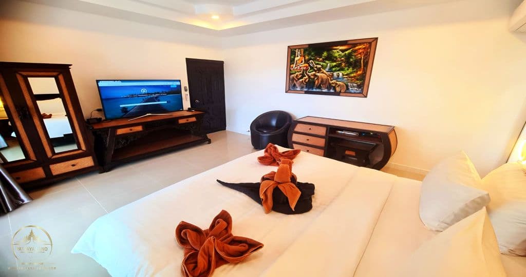 IZZYLAND Luxury Pool Villa Pattaya Walking Street — photo 24