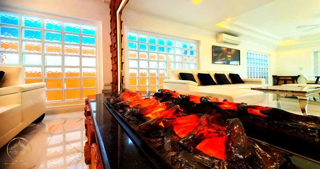 IZZYLAND Luxury Pool Villa Pattaya Walking Street — photo 37