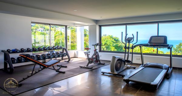 https://www.pattayaland.com/medias/article/medium/933/blue-tiger-luxury-pool-villa-koh-samui-by-pattaya-land-drone.jpg